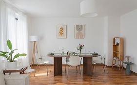 Spa Apartment am Bauhausmuseum